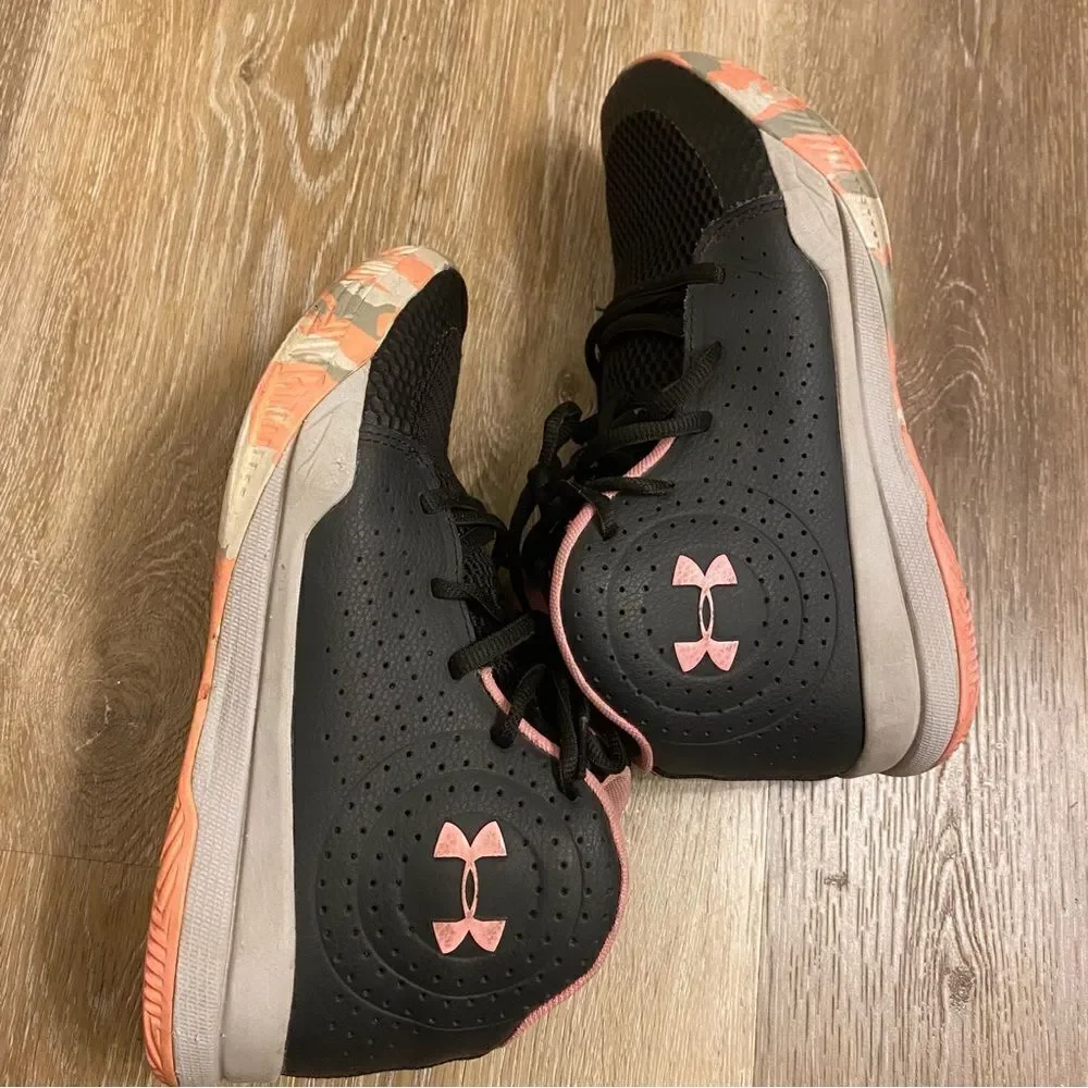 Under Armour pink black camo Jet hi top basketball athletic Shoes sneaker 6Y